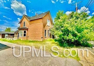 1012 River, Iron Mountain, MI 49801