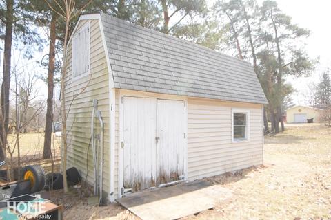 212 E Florence, Bancroft, MI 48414 photo 8