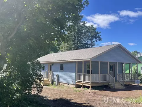 820 Empire, Ishpeming, MI 49849