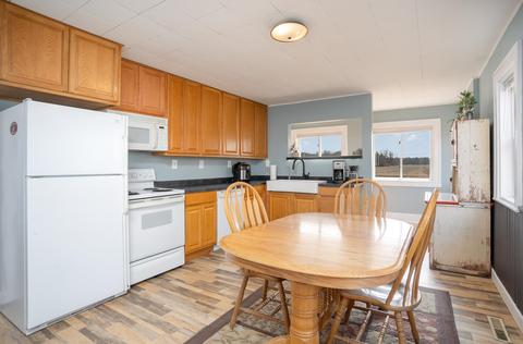4559 E Letts Rd, Midland, MI 48642 photo 8