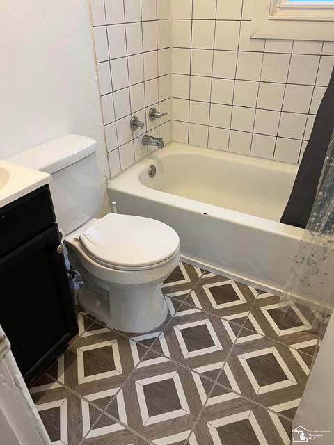 1015 Harbor Ave, Monroe, MI 48162 photo 8