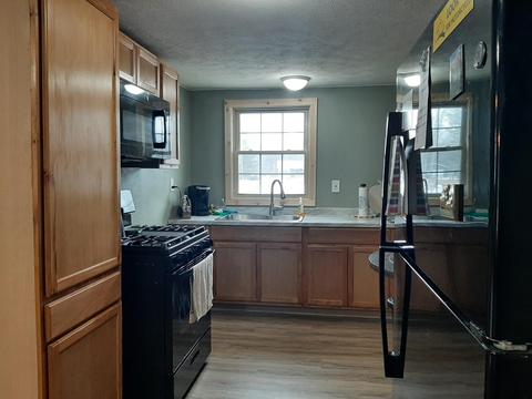 5048 Apache Trl, Harrison, MI 48625 photo 2