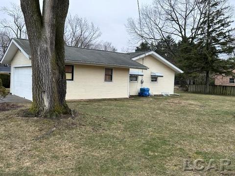 803 River Acres Dr, Tecumseh, MI 49286 photo 2