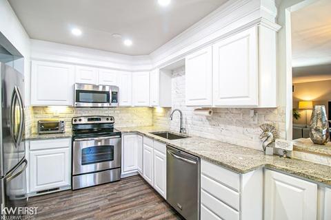 3118 Pinegate Dr, Flushing, MI 48433 photo 13
