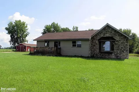 2692 N Colling, Caro, MI 48723