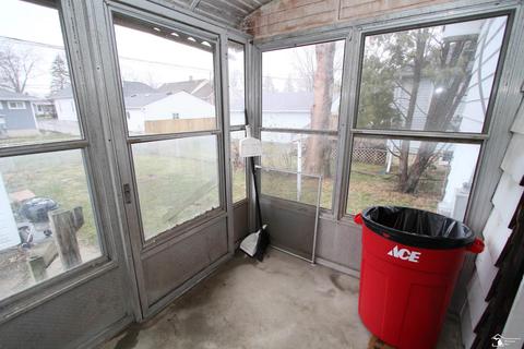 1126 Adams, Monroe, MI 48161 photo 8