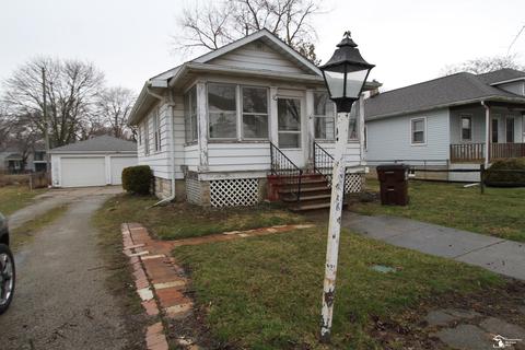 1126 Adams, Monroe, MI 48161 photo 2