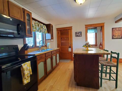 26435 Eighth St, Hubbell, MI 49934 photo 3