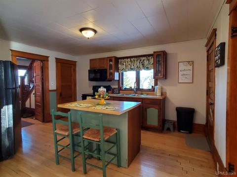 26435 Eighth St, Hubbell, MI 49934 photo 2