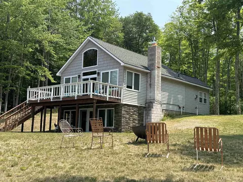 6910 Smith Lk # w, Manistique, MI 49854