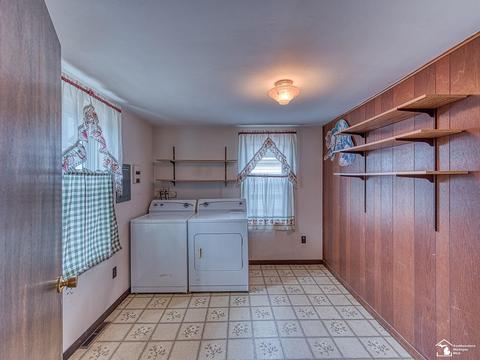 1849 Toben, Carleton, MI 48117 photo 15