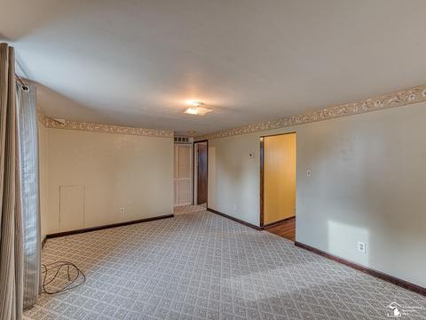 1849 Toben, Carleton, MI 48117 photo 7