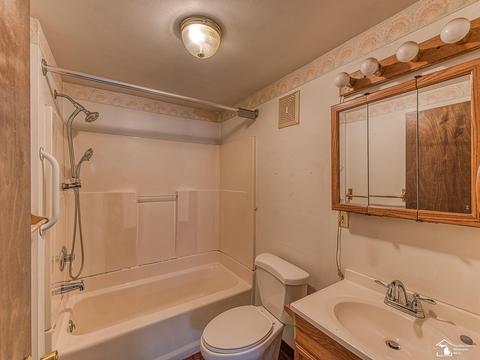 1849 Toben, Carleton, MI 48117 photo 14