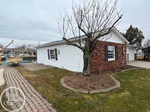 8665 Colony, Clay, MI 48001 photo 22