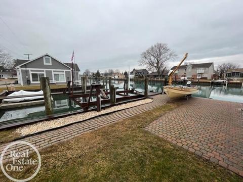 8665 Colony, Clay, MI 48001 photo 24