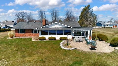 8665 Colony, Clay, MI 48001 photo 2