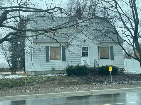 2916 S Euclid Ave, Bay City, MI 48706