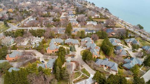 32 Windemere Pl, Grosse Pointe Farms, MI 48236 photo 3