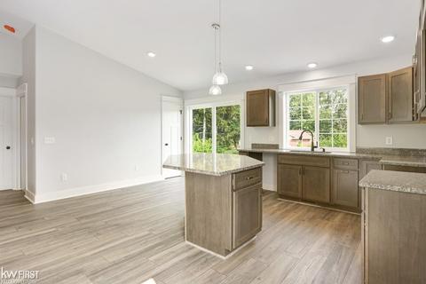11174 Beethoven Blvd, Davison, MI 48423 photo 6
