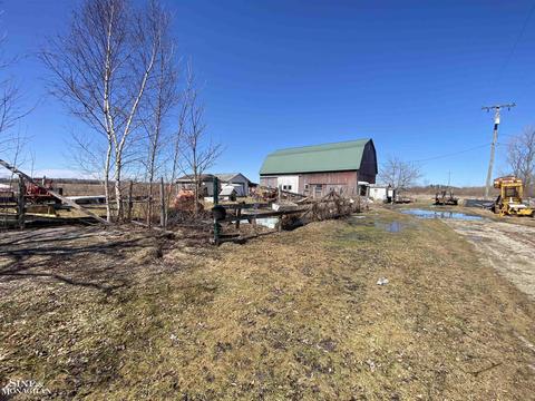 6995 French Line Rd, Applegate, MI 48401 photo 42