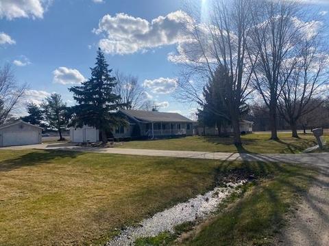 5225 Field Rd, Clio, MI 48420 photo 2