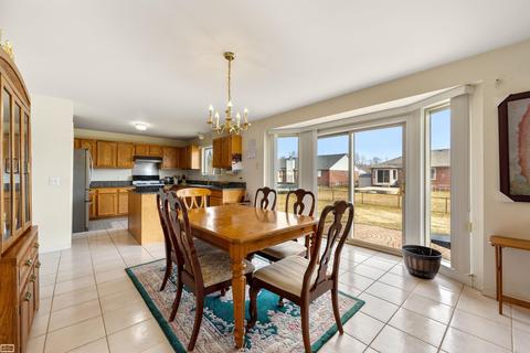 22548 Rambling Dr, Macomb, MI 48044 photo 8