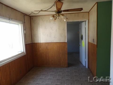 1200 Napoleon Rd, Jackson, MI 49201 photo 4