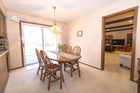1284 Springborrow Dr, Flint, MI 48532 photo 17