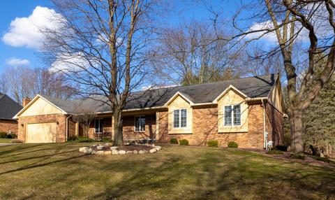 1284 Springborrow Dr, Flint, MI 48532 photo 2