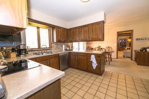 1284 Springborrow Dr, Flint, MI 48532 photo 14