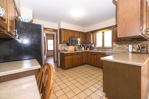 1284 Springborrow Dr, Flint, MI 48532 photo 13