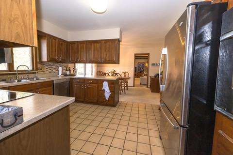 1284 Springborrow Dr, Flint, MI 48532 photo 15
