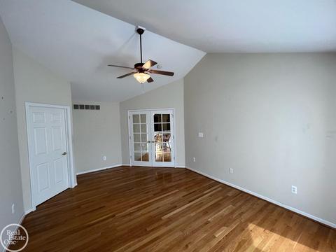 17568 Averhill, Macomb, MI 48042 photo 14