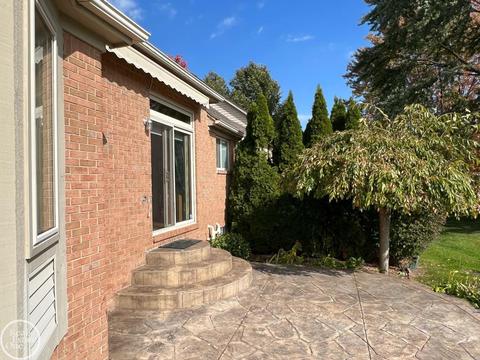 17568 Averhill, Macomb, MI 48042 photo 5