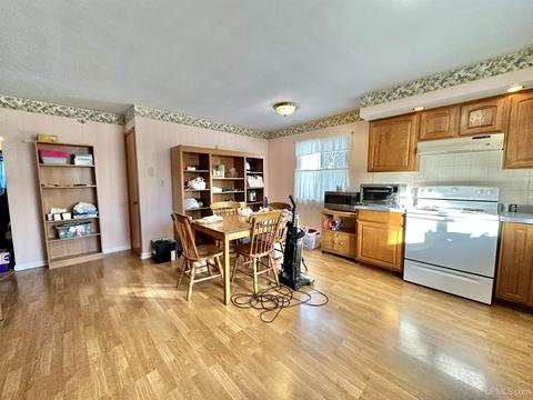 1007 S 16th St, Escanaba, MI 49829 photo 4
