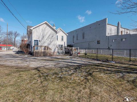 1227 Monroe, Carleton, MI 48117 photo 3