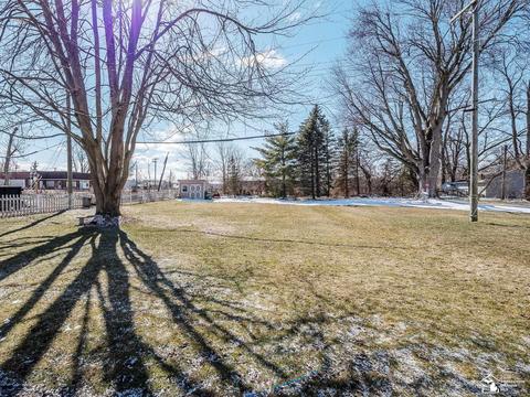 1227 Monroe, Carleton, MI 48117 photo 2