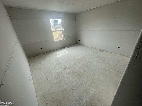 7044 E Richfield Rd, Davison, MI 48423 photo 8