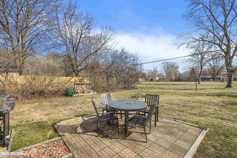 302 E Lexington St, Davison, MI 48423 photo 10