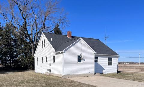 1066 E Pinconning, Pinconning, MI 48650 photo 3