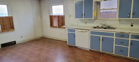 1066 E Pinconning, Pinconning, MI 48650 photo 6