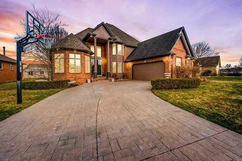 47696 Beacon Square Dr, Macomb, MI 48044 photo 1