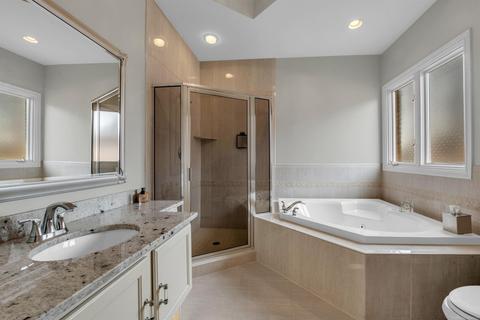 47696 Beacon Square Dr, Macomb, MI 48044 photo 21