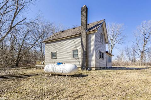 8698 Babcock, Jeddo, MI 48032 photo 5