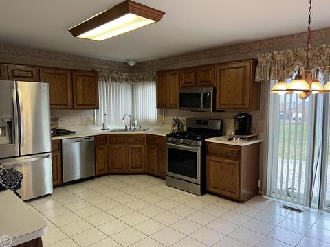 48712 Jefferson, Macomb, MI 48044 photo 11