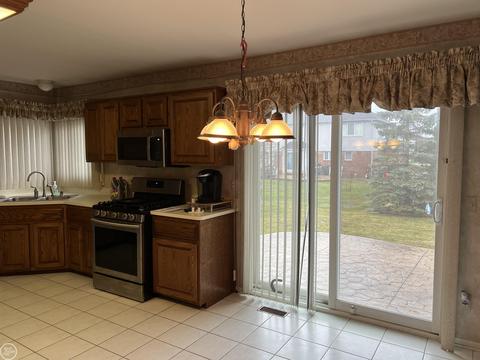 48712 Jefferson, Macomb, MI 48044 photo 10