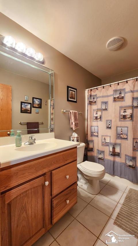 2952 E Country Ln, Monroe, MI 48162 photo 19