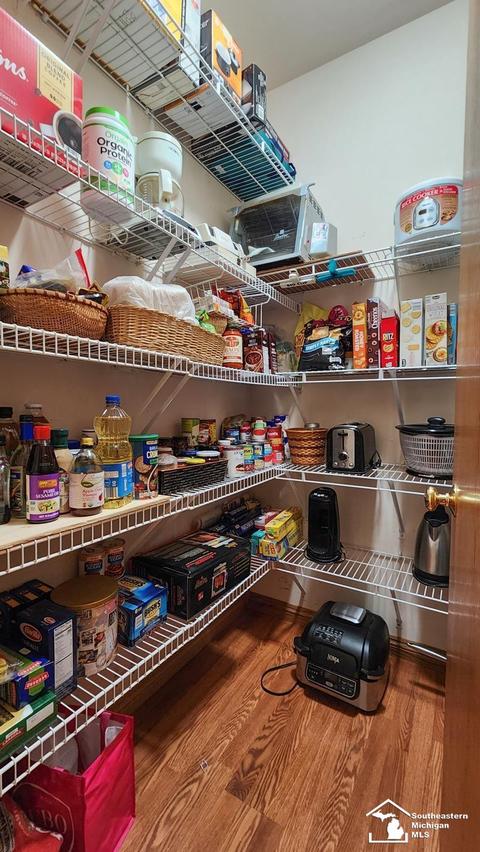 2952 E Country Ln, Monroe, MI 48162 photo 10