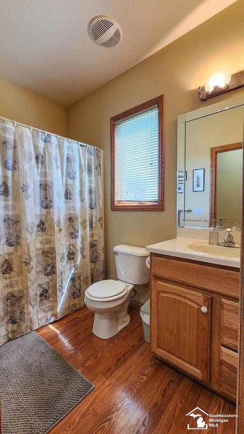 2952 E Country Ln, Monroe, MI 48162 photo 12