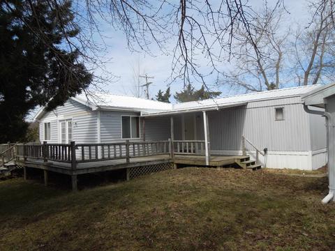 5869 Arnold Lake Rd, Gladwin, MI 48624
